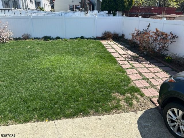 31 Quinn St, Paterson City, NJ 07501