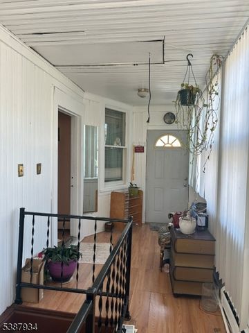 31 Quinn St, Paterson City, NJ 07501