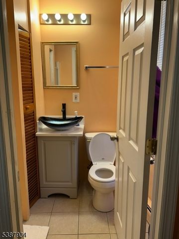 31 Quinn St, Paterson City, NJ 07501