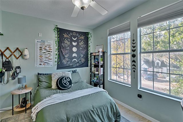 1245 SW 9TH ROAD 201, Gainesville, FL 32601