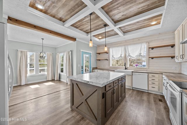 120 Moores Landing Road, Hampstead, NC 28443