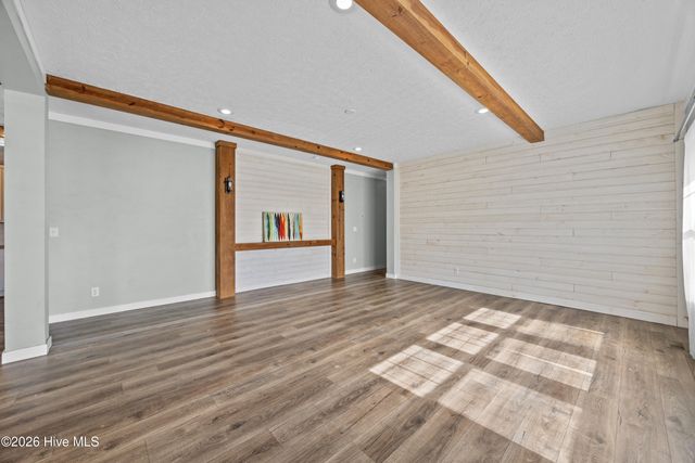 120 Moores Landing Road, Hampstead, NC 28443