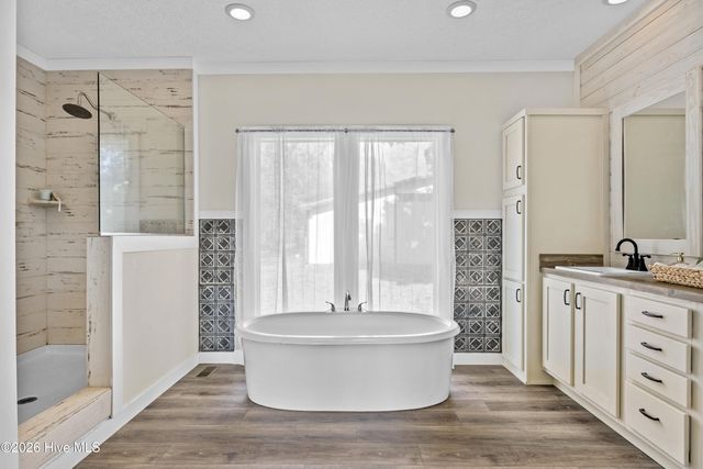 120 Moores Landing Road, Hampstead, NC 28443