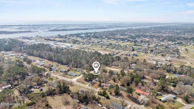 120 Moores Landing Road, Hampstead, NC 28443