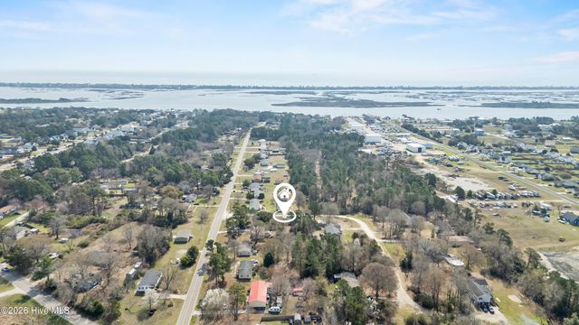 120 Moores Landing Road, Hampstead, NC 28443