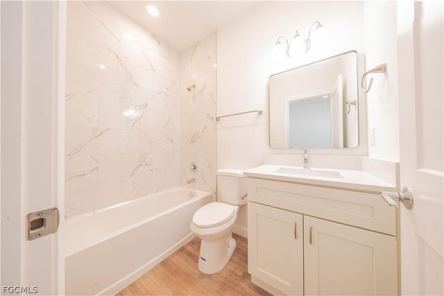 2324 SW 20th AVE, Cape Coral, FL 33991