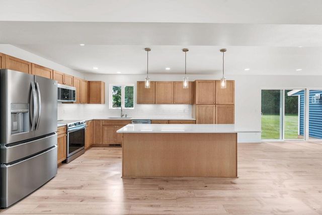 6043 Hagen Hill Circle, Madison, WI 53718