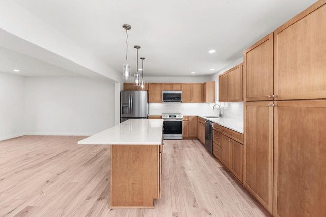 6043 Hagen Hill Circle, Madison, WI 53718