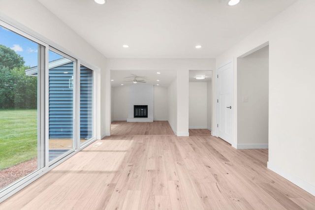 6043 Hagen Hill Circle, Madison, WI 53718