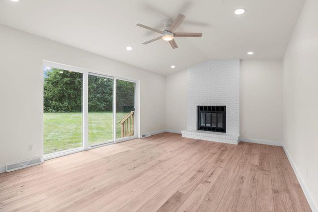 6043 Hagen Hill Circle, Madison, WI 53718