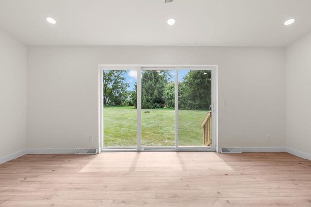 6043 Hagen Hill Circle, Madison, WI 53718