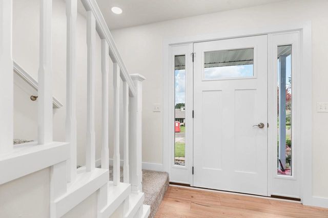 6043 Hagen Hill Circle, Madison, WI 53718