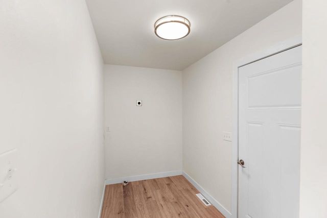 6043 Hagen Hill Circle, Madison, WI 53718