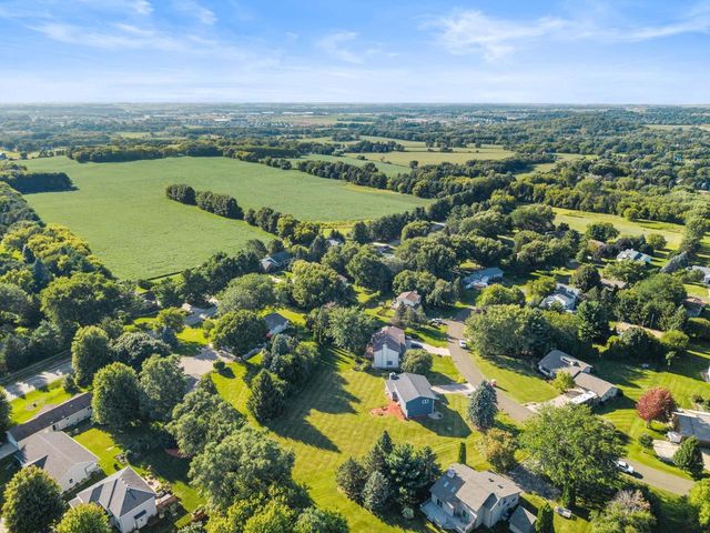 6043 Hagen Hill Circle, Madison, WI 53718