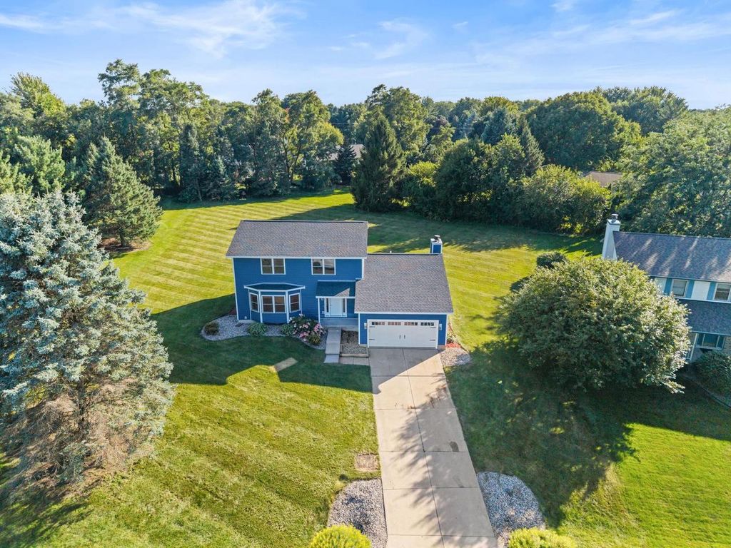 6043 Hagen Hill Circle, Madison, WI 53718