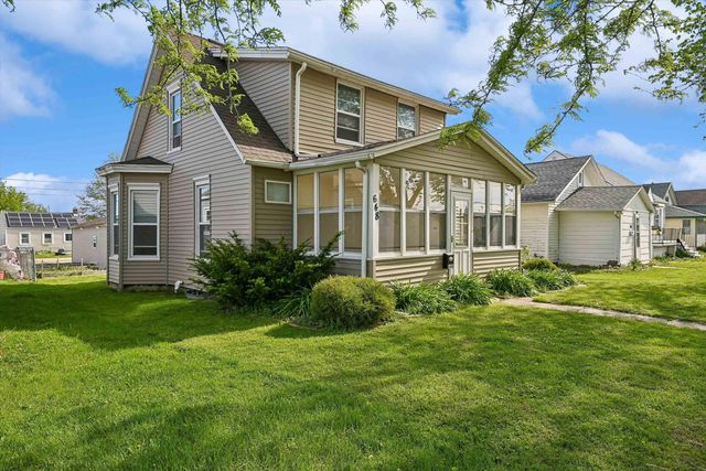 648 SW 22nd Avenue, Cedar Rapids, IA 52404