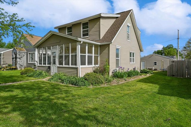 648 SW 22nd Avenue, Cedar Rapids, IA 52404