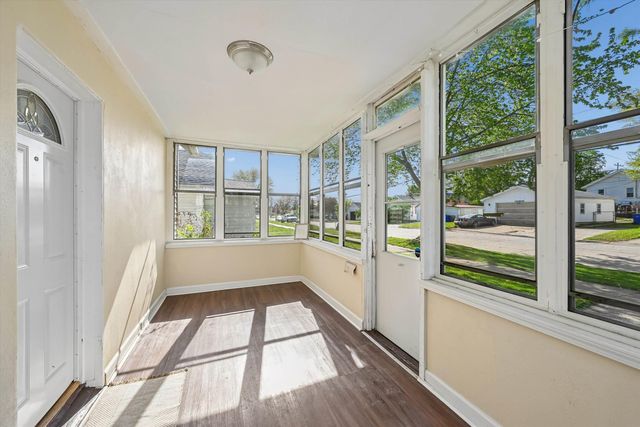 648 SW 22nd Avenue, Cedar Rapids, IA 52404