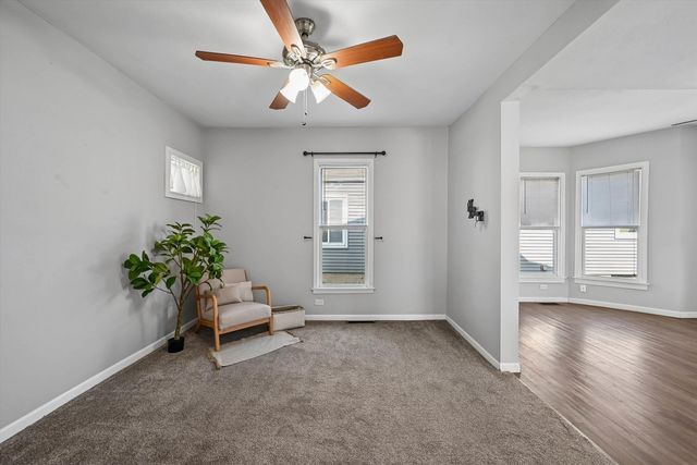 648 SW 22nd Avenue, Cedar Rapids, IA 52404