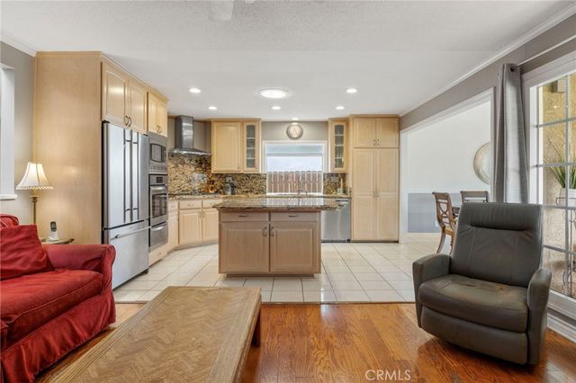 3134 Killarney Lane, Costa Mesa, CA 92626