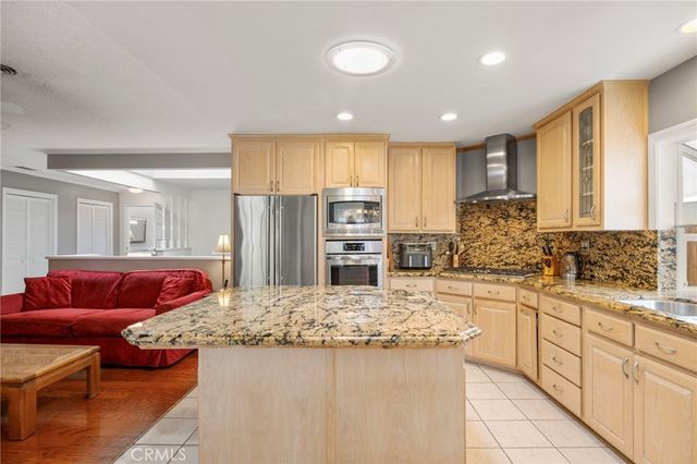 3134 Killarney Lane, Costa Mesa, CA 92626
