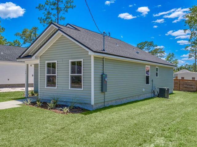 44 Franklin Drive, Crawfordville, FL 32327