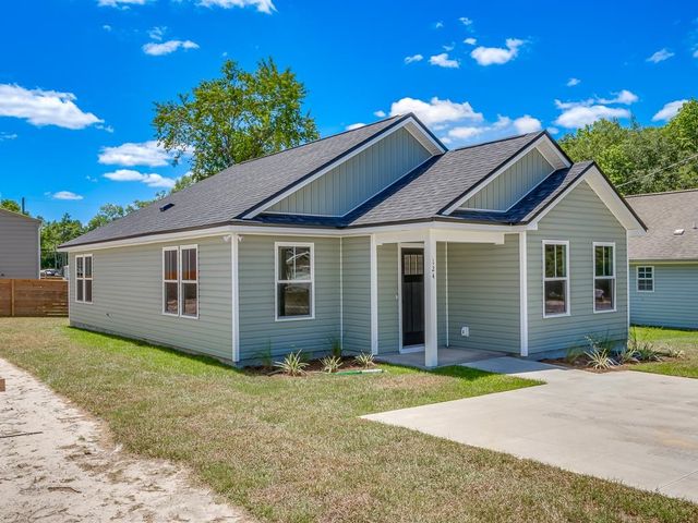 44 Franklin Drive, Crawfordville, FL 32327