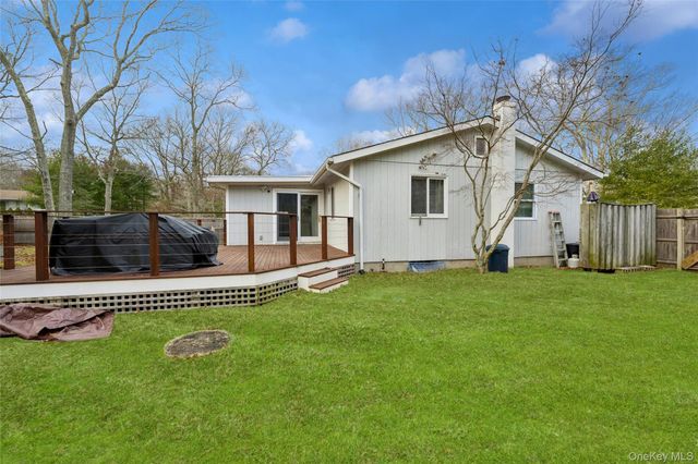 6 Montauk Boulevard, East Hampton, NY 11937