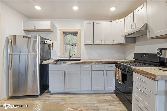 5750 Clearwater Drive, Homer, AK 99603