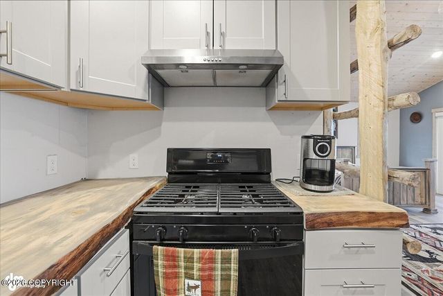 5750 Clearwater Drive, Homer, AK 99603