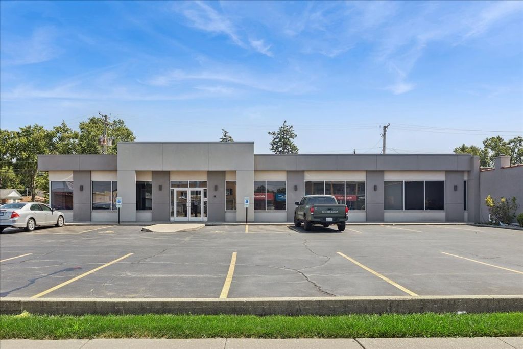 10439 W Cermak Road, Westchester, IL 60154 — exterior