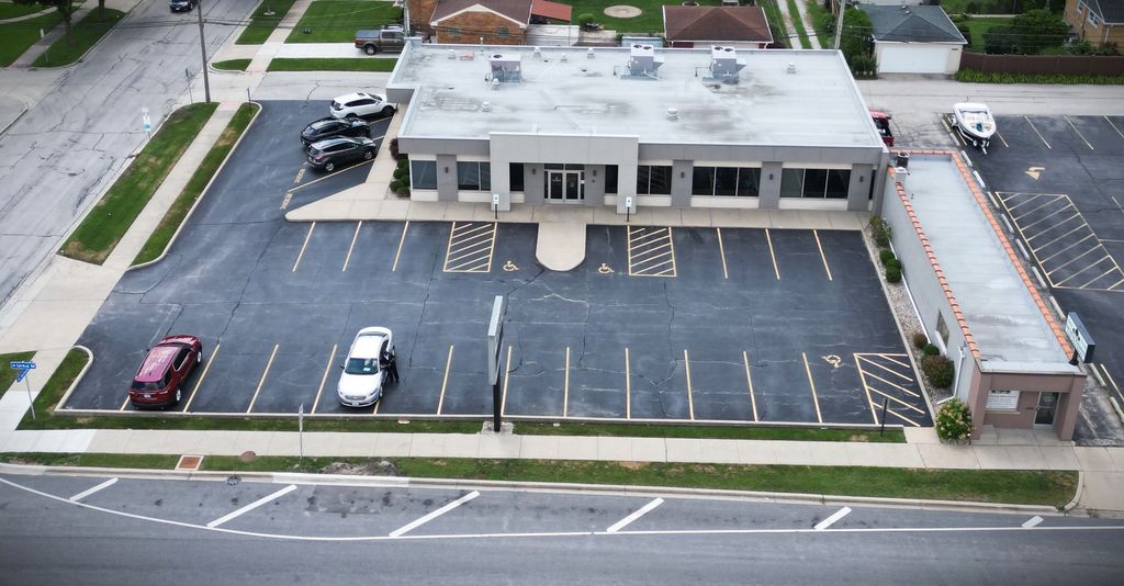 10439 W Cermak Road, Westchester, IL 60154 — photo 5