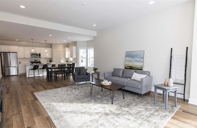 6627 Shoreside Court, Grand Rapids, MI 49548