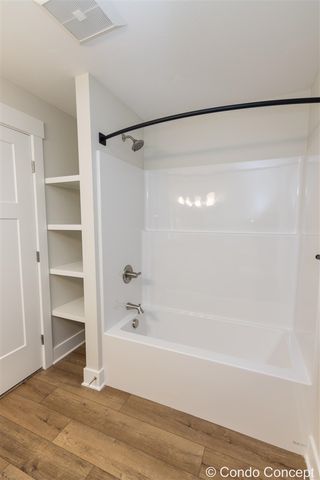 6627 Shoreside Court, Grand Rapids, MI 49548