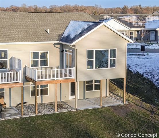 6627 Shoreside Court, Grand Rapids, MI 49548