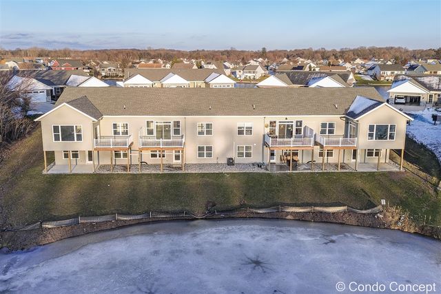 6627 Shoreside Court, Grand Rapids, MI 49548