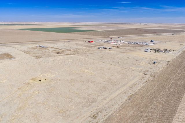 986 U.S. 287, Claude, TX 79019