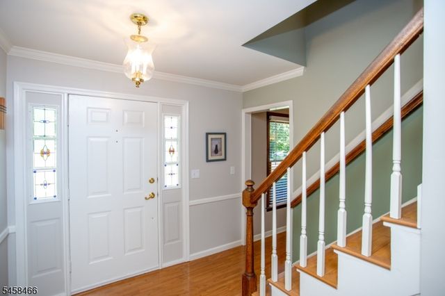 3 Sutphin Rd, Raritan Twp., NJ 08822