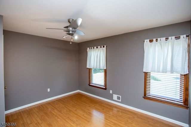 3 Sutphin Rd, Raritan Twp., NJ 08822