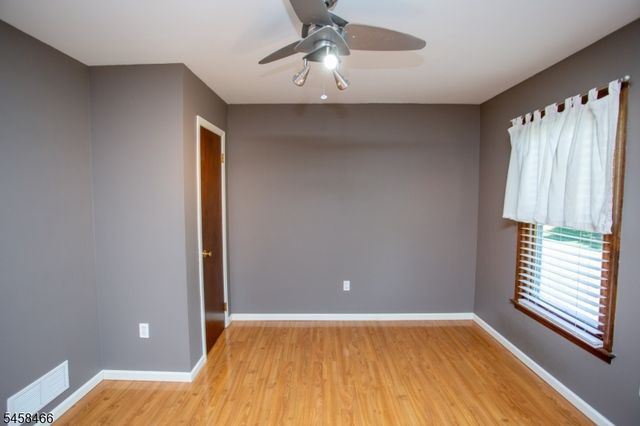 3 Sutphin Rd, Raritan Twp., NJ 08822