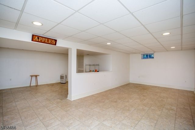 3 Sutphin Rd, Raritan Twp., NJ 08822
