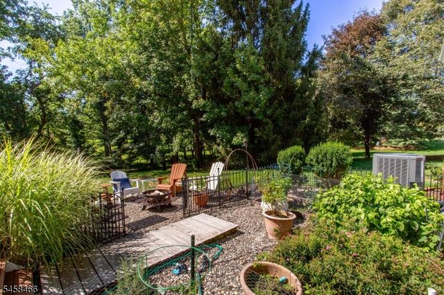 3 Sutphin Rd, Raritan Twp., NJ 08822
