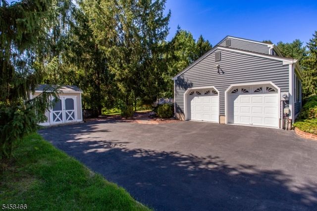 3 Sutphin Rd, Raritan Twp., NJ 08822