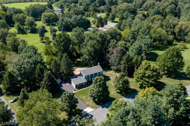 3 Sutphin Rd, Raritan Twp., NJ 08822