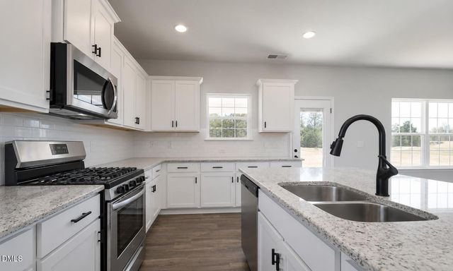 105 Jackson Rdg Way, Pikeville, NC 27863