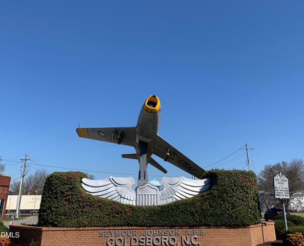 105 Jackson Rdg Way, Pikeville, NC 27863