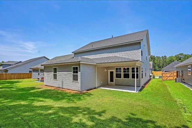 100 Creek Pointe Drive, Moncks Corner, SC 29461