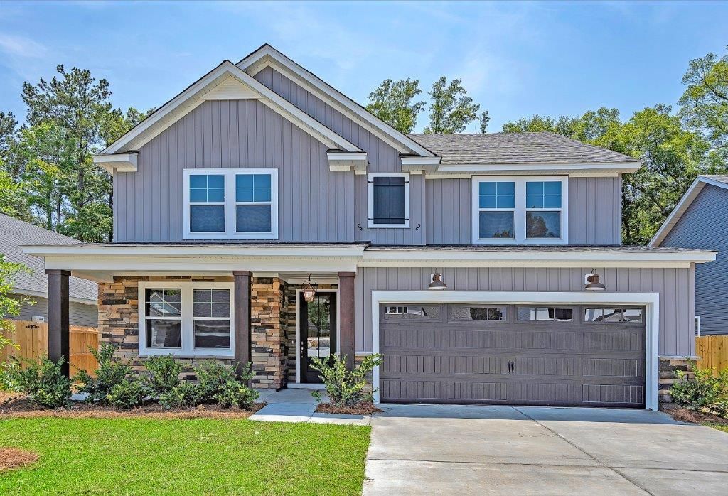 100 Creek Pointe Drive, Moncks Corner, SC 29461