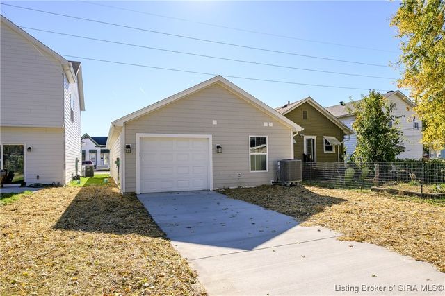 2107 E Market Street, New Albany, IN 47150