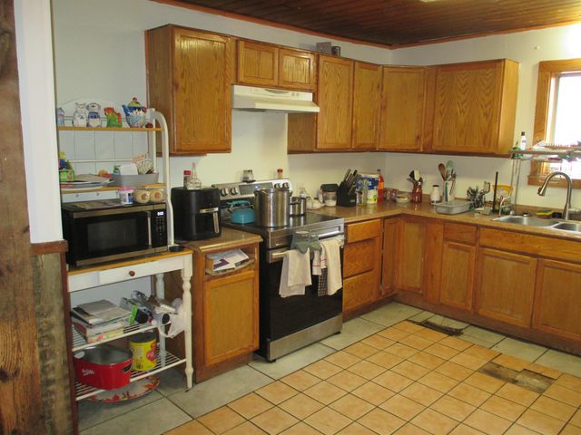 Trestle Road, Rochester, NH 03868